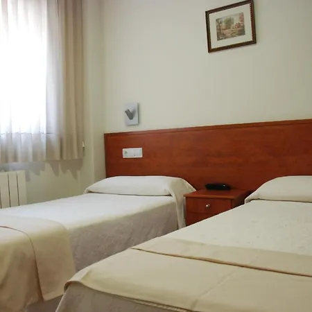 Fc Catedral מלון