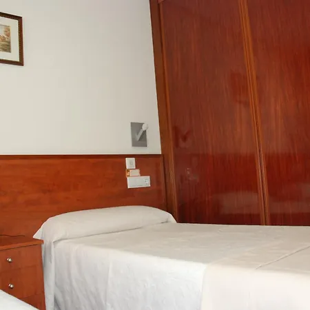 Fc Catedral מלון *